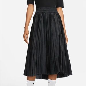 Nike x Sacai Pleat Skirt Black Medium